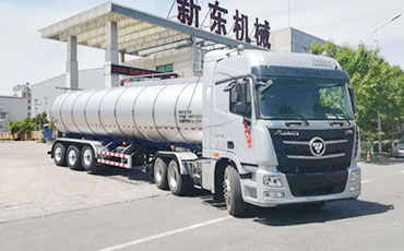 天潤新東牛奶運(yùn)輸車，中原腹地冷鏈運(yùn)輸新標(biāo)桿